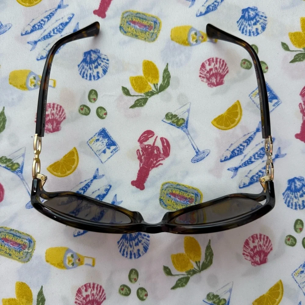 Coach Black Classic Sunglasses with Protective Case - Picture 5 of 5